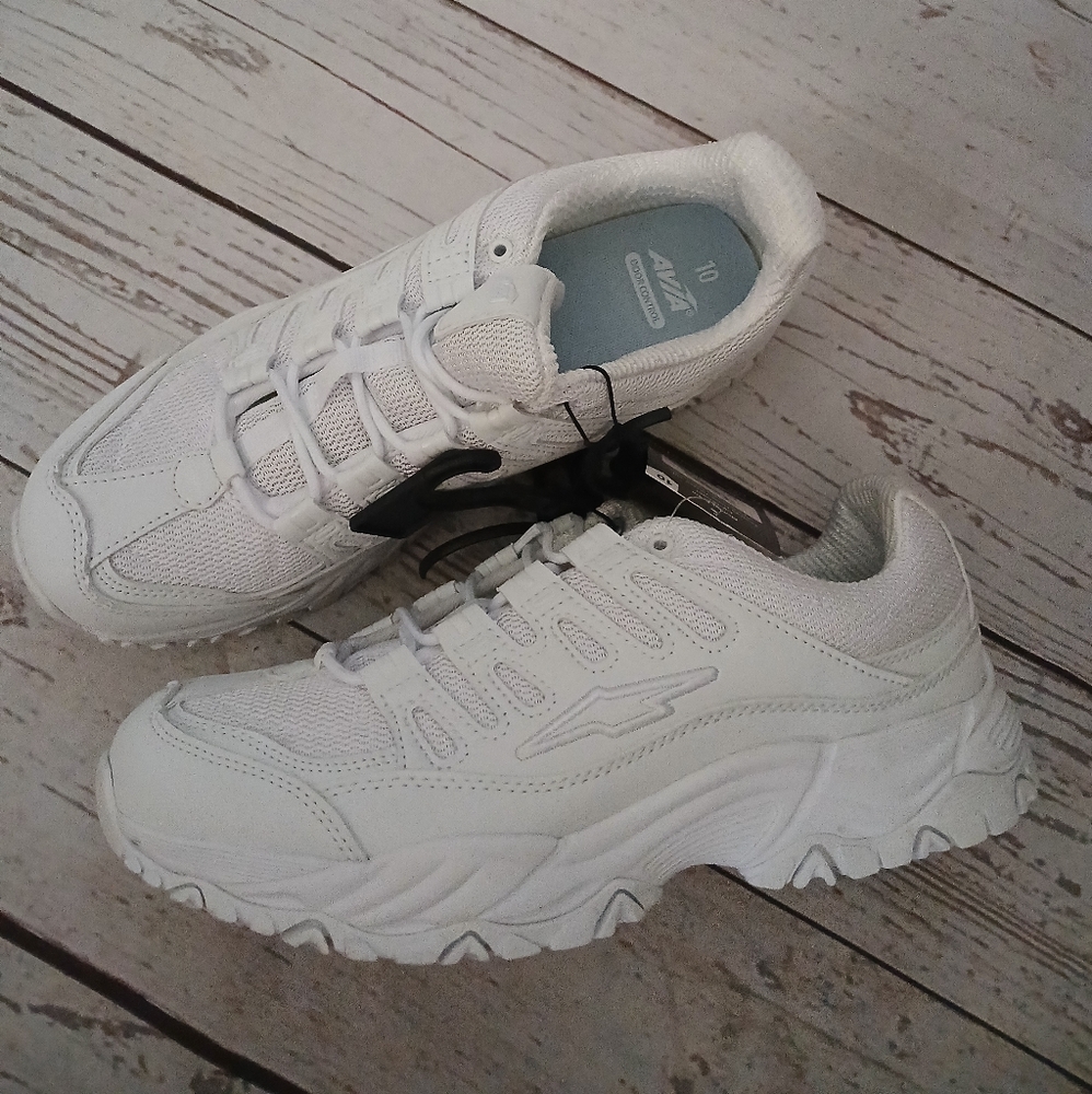 Avia Women's Elevate White Mesh Sneakers Size 10